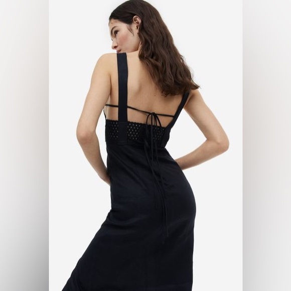 Black Linen Dress with Eyelet Embroidery. Size M. - Picture 5 of 7